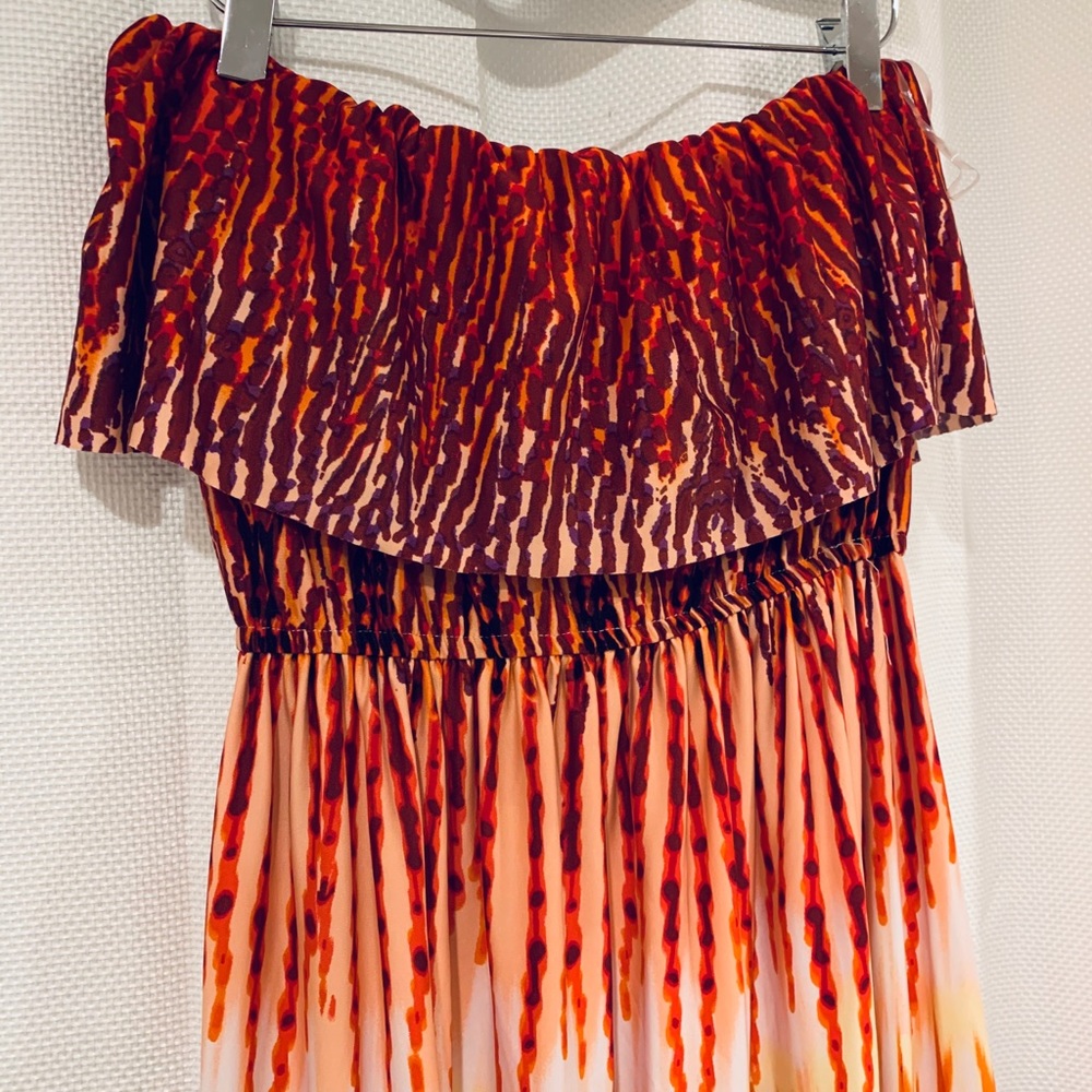 Strapless maxi dress perfect for a tropical vacay